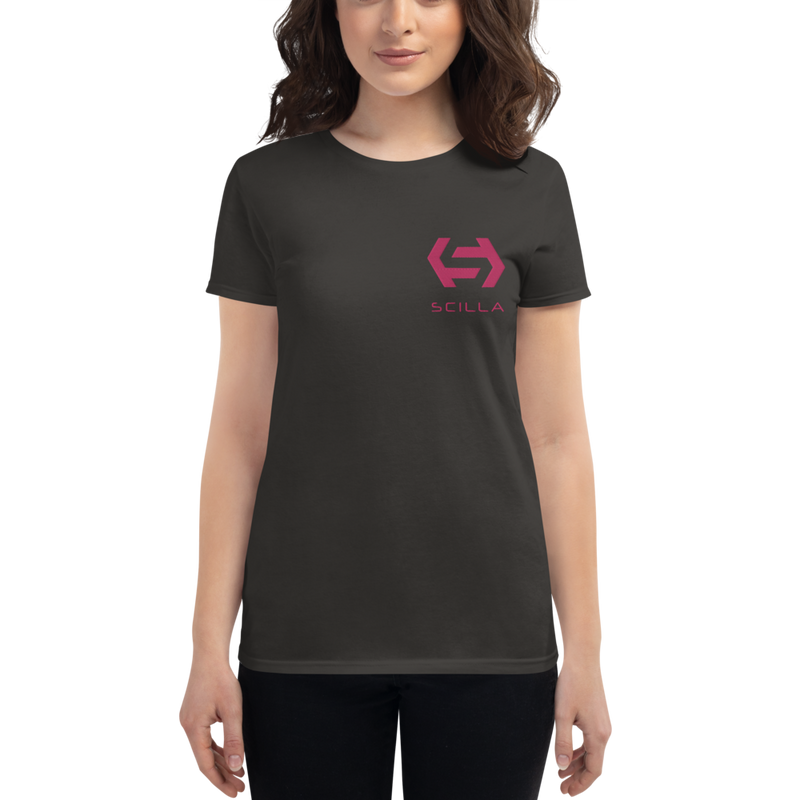 Scilla – Women's Embroidered Short Sleeve T-Shirt