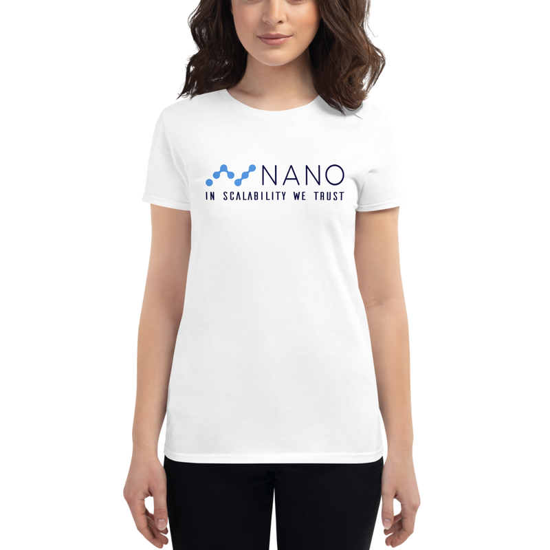 Nano, in scalability we trust – Women's Short Sleeve T-Shirt